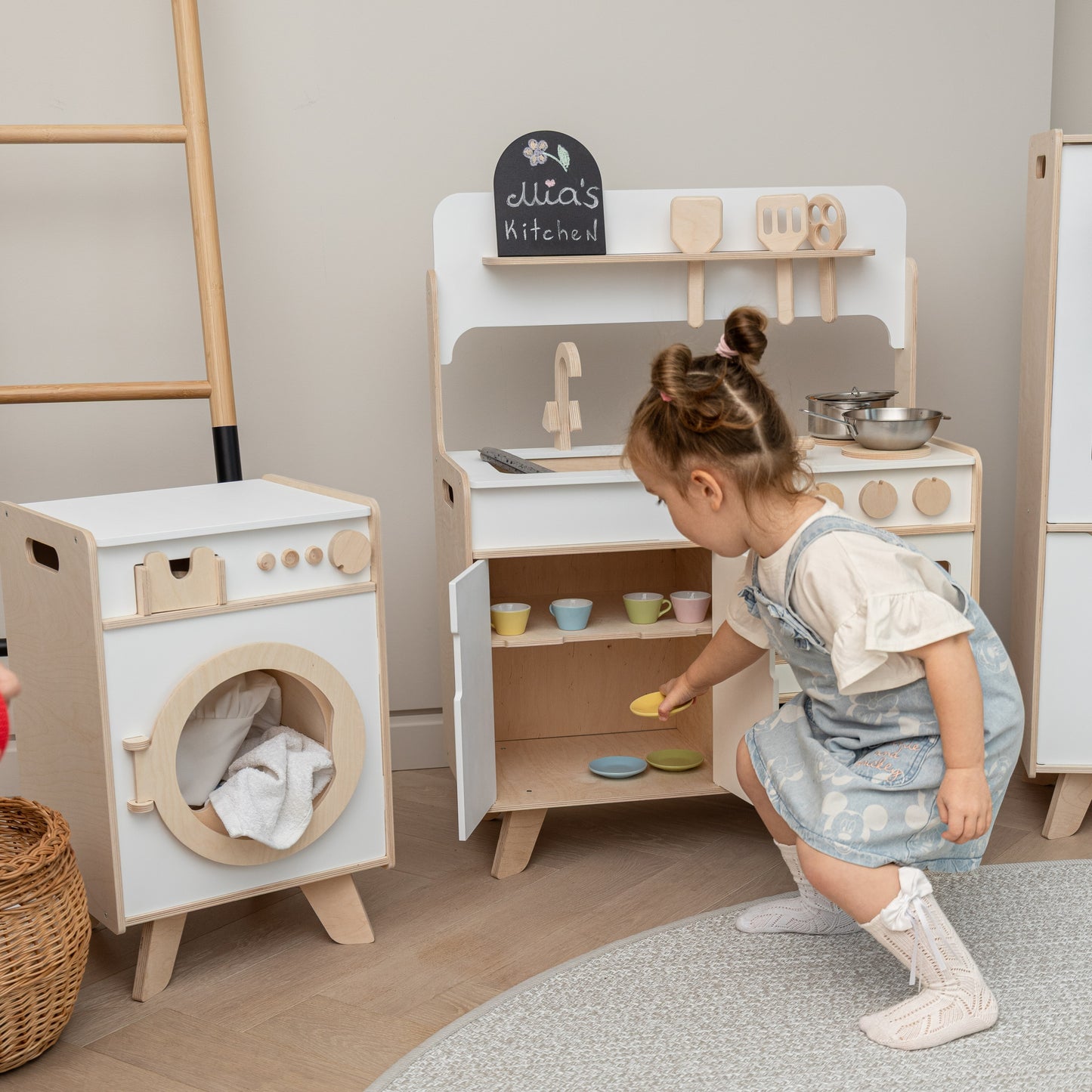 Play Kitchen Set